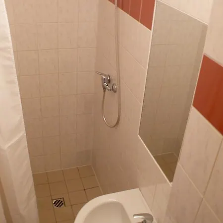 Hotel Easy Star 2*