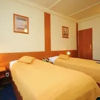 Easy Star 2* Praha